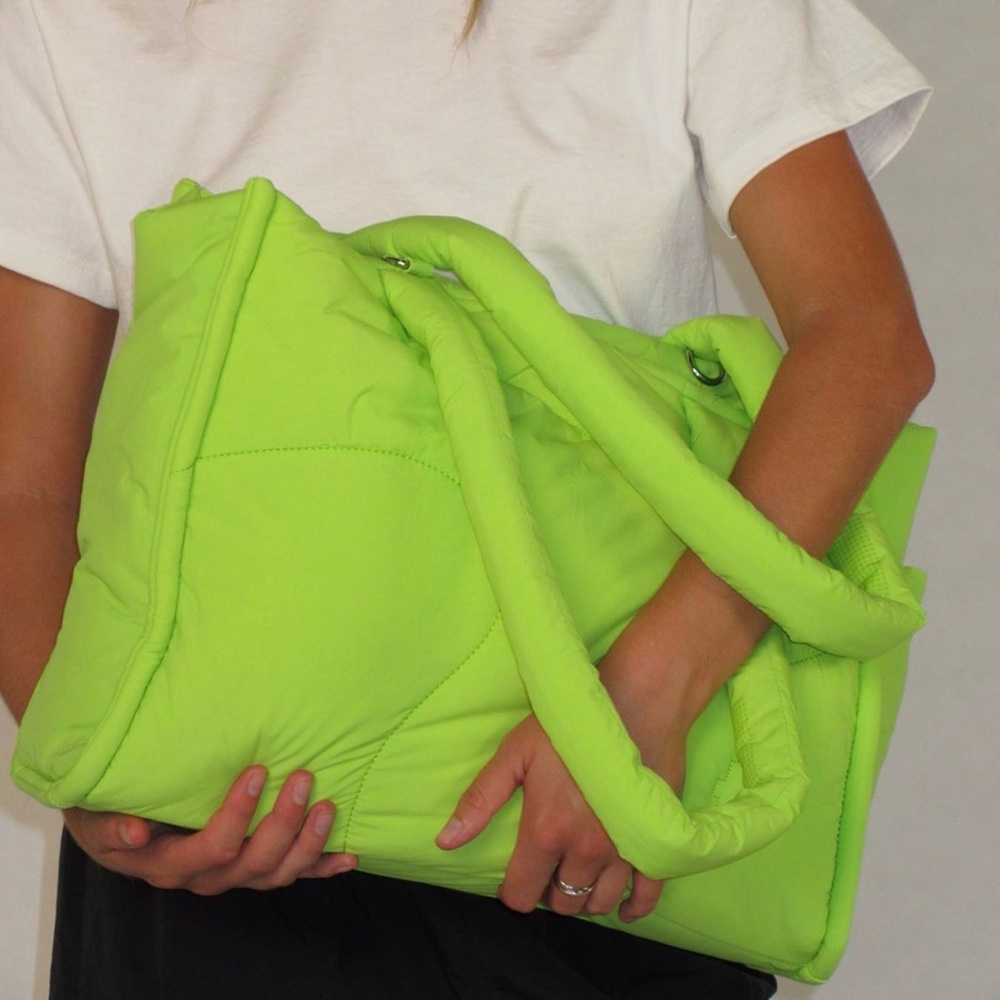 New TY Thirty Years “The drift tote” in color turf (big size).